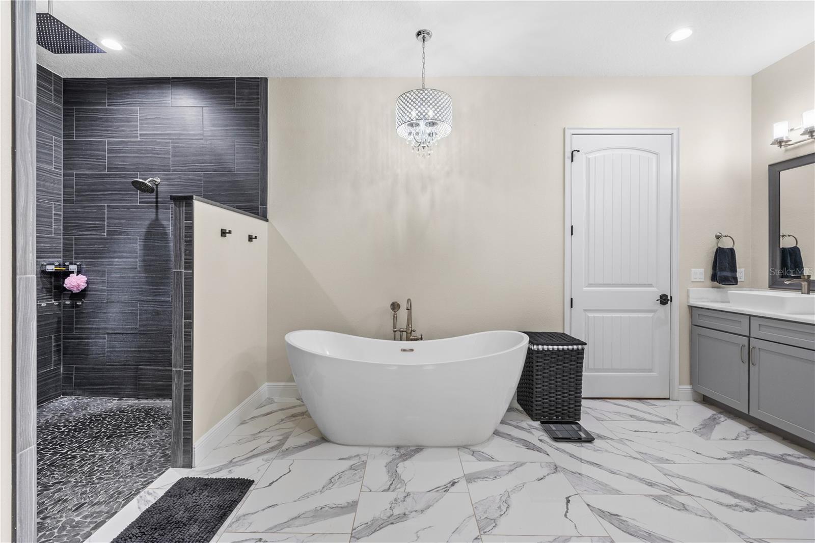 22250 DEER PARK AVE, EUSTIS, FL, 32736