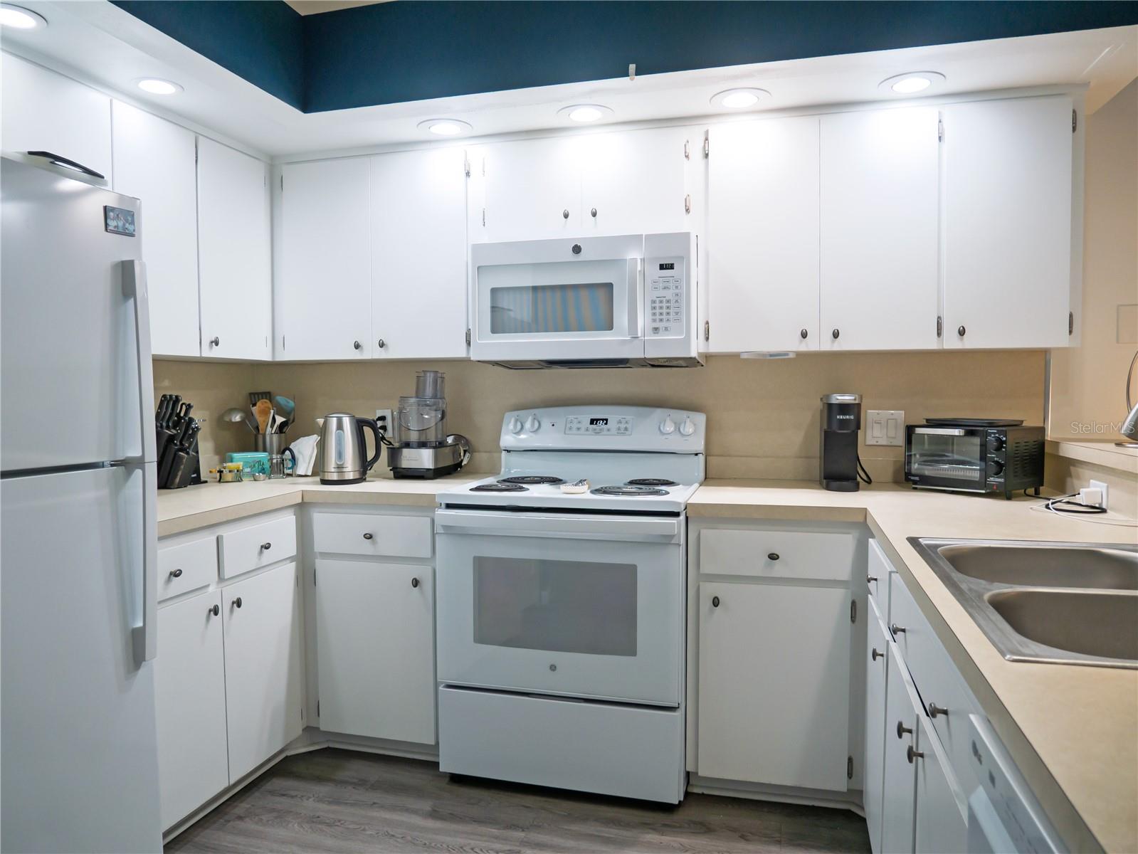 2021 SHANGRILA DR #56, CLEARWATER, FL, 33763