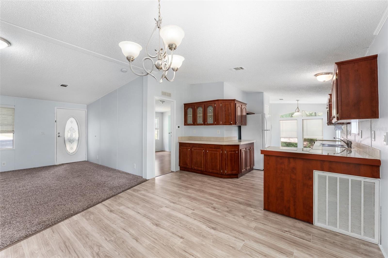 5841 SE 164TH AVE, OCKLAWAHA, FL, 32179
