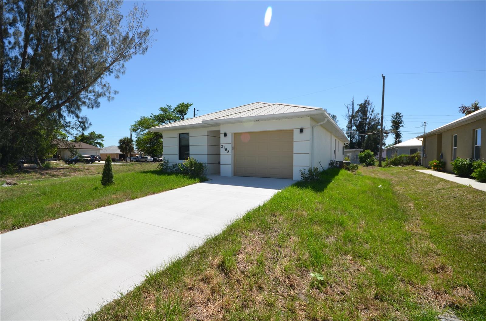 2188 BARKER BLVD, FORT MYERS, FL, 33916