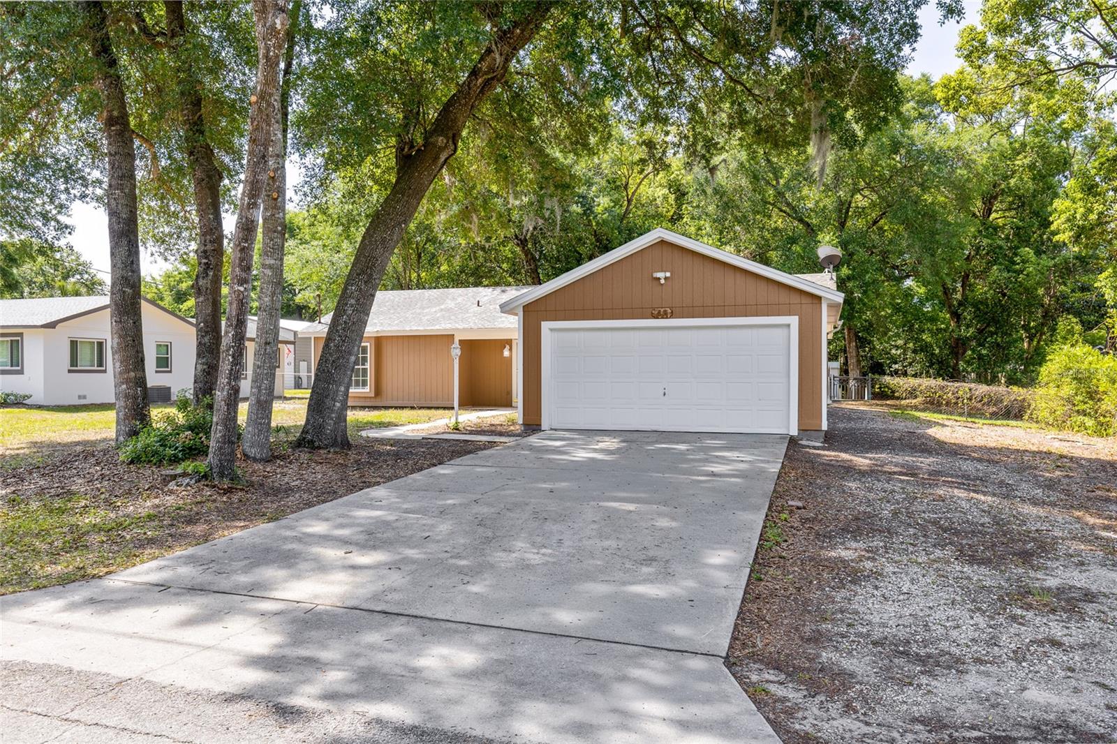 45 LAKE DR, DEBARY, FL, 32713