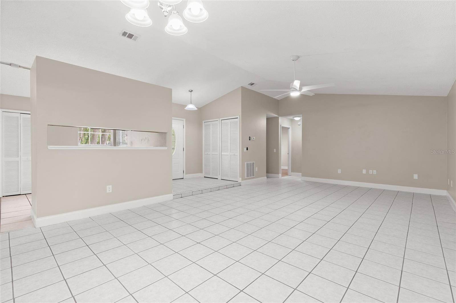 45 LAKE DR, DEBARY, FL, 32713