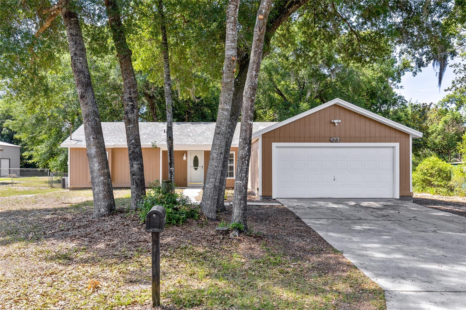 45 LAKE DR, DEBARY, FL, 32713