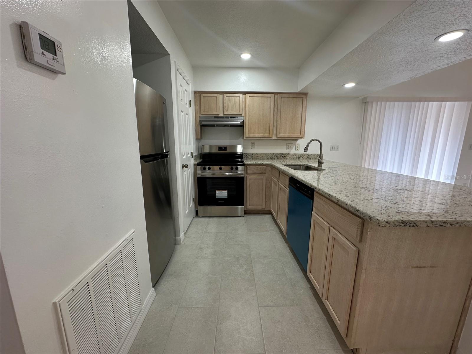 1817 TOWNHALL LN #1817, ORLANDO, FL, 32807