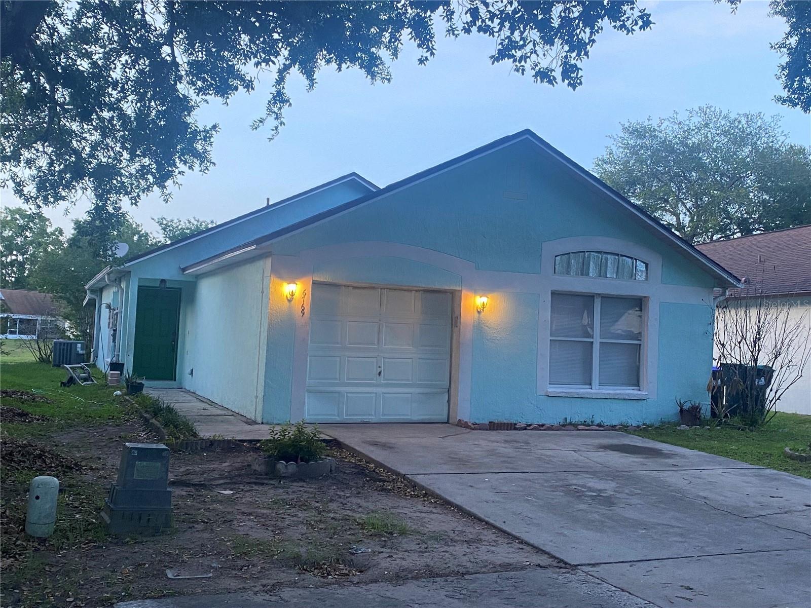 6769 EBANS BND, ORLANDO, FL, 32807