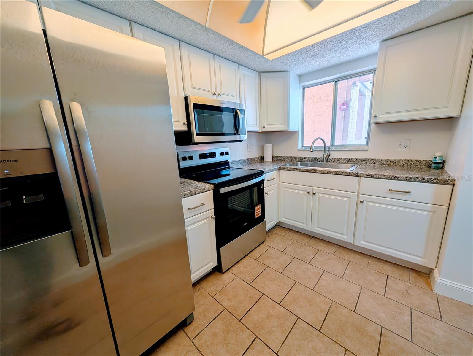 4127 HERON WAY #E-111, BRADENTON, FL, 34205