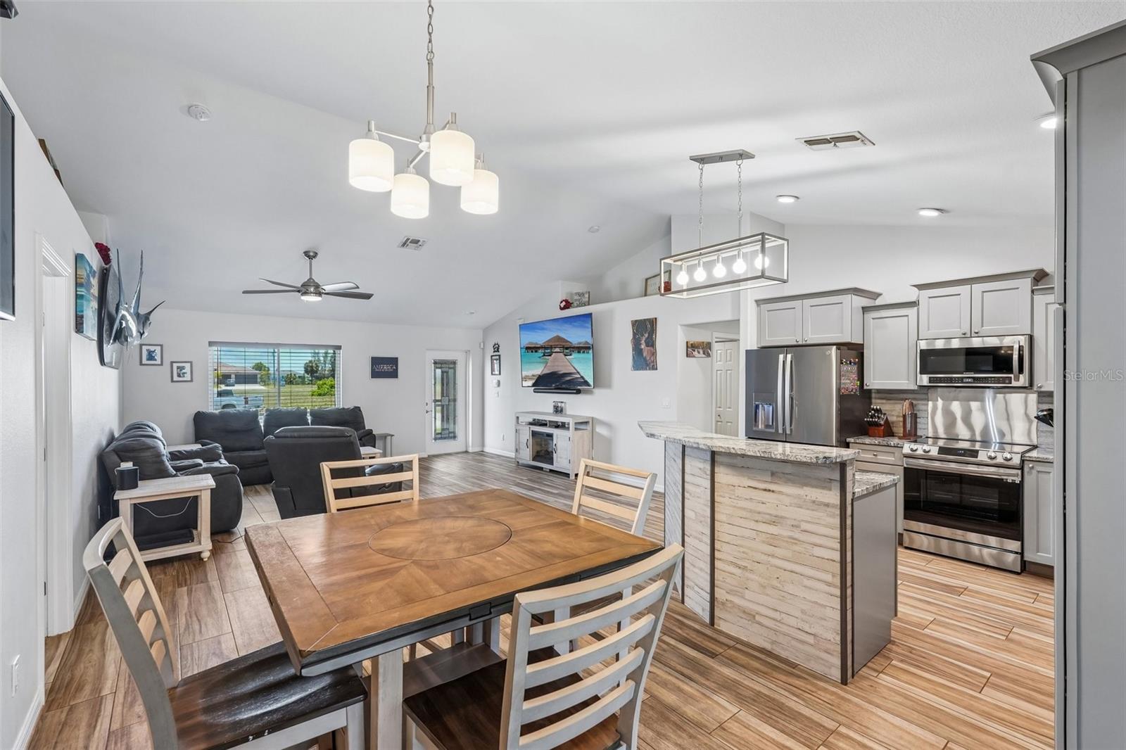 4317 NW 40TH TER, CAPE CORAL, FL, 33993