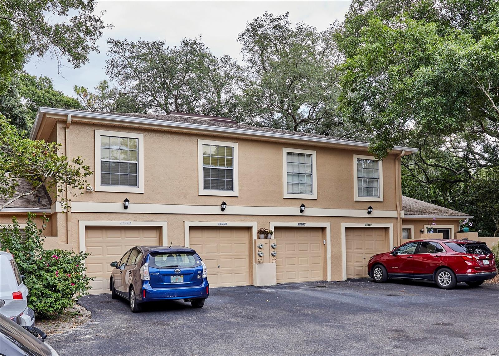 11905 LAKEMIST CIR #74, TEMPLE TERRACE, FL, 33617