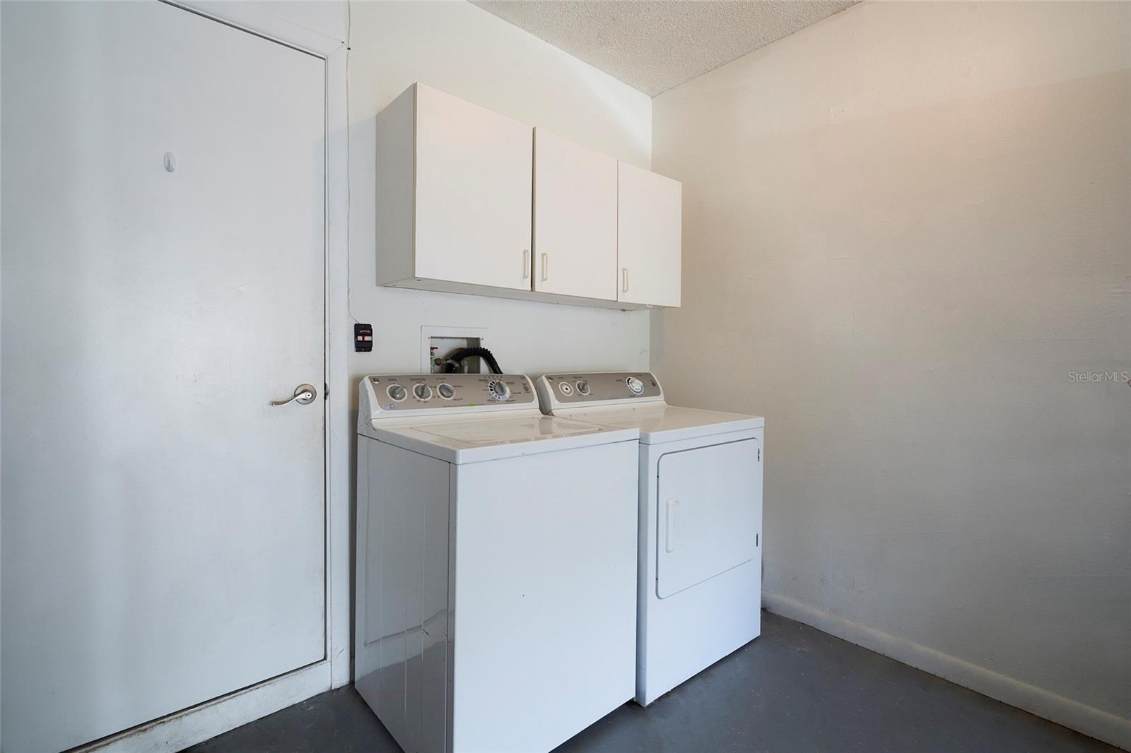11905 LAKEMIST CIR #74, TEMPLE TERRACE, FL, 33617
