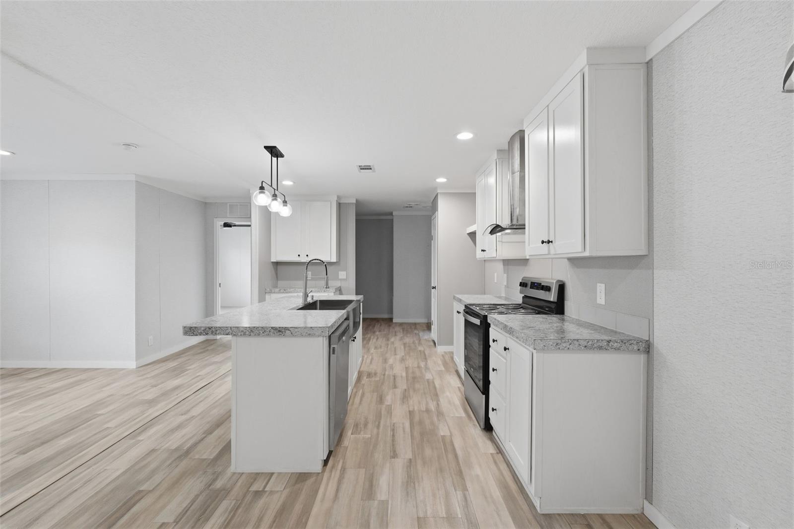 781 BAYOU DR, CASSELBERRY, FL, 32707