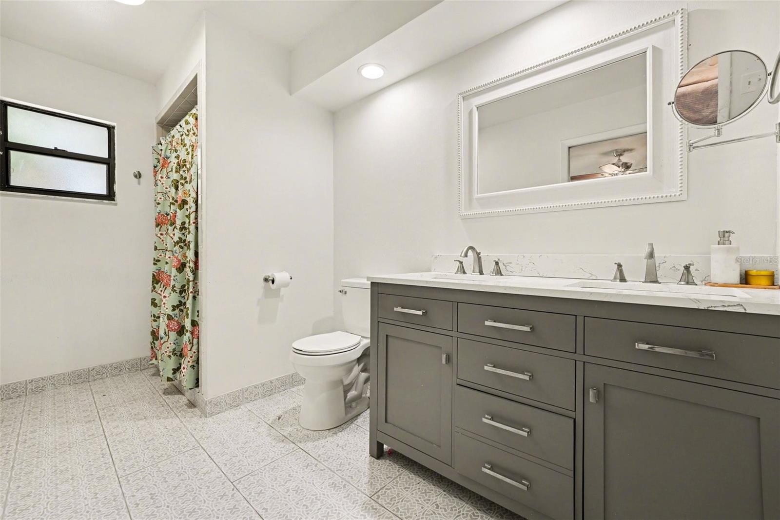 851 ROLLING WOODS LN, LAKELAND, FL, 33813