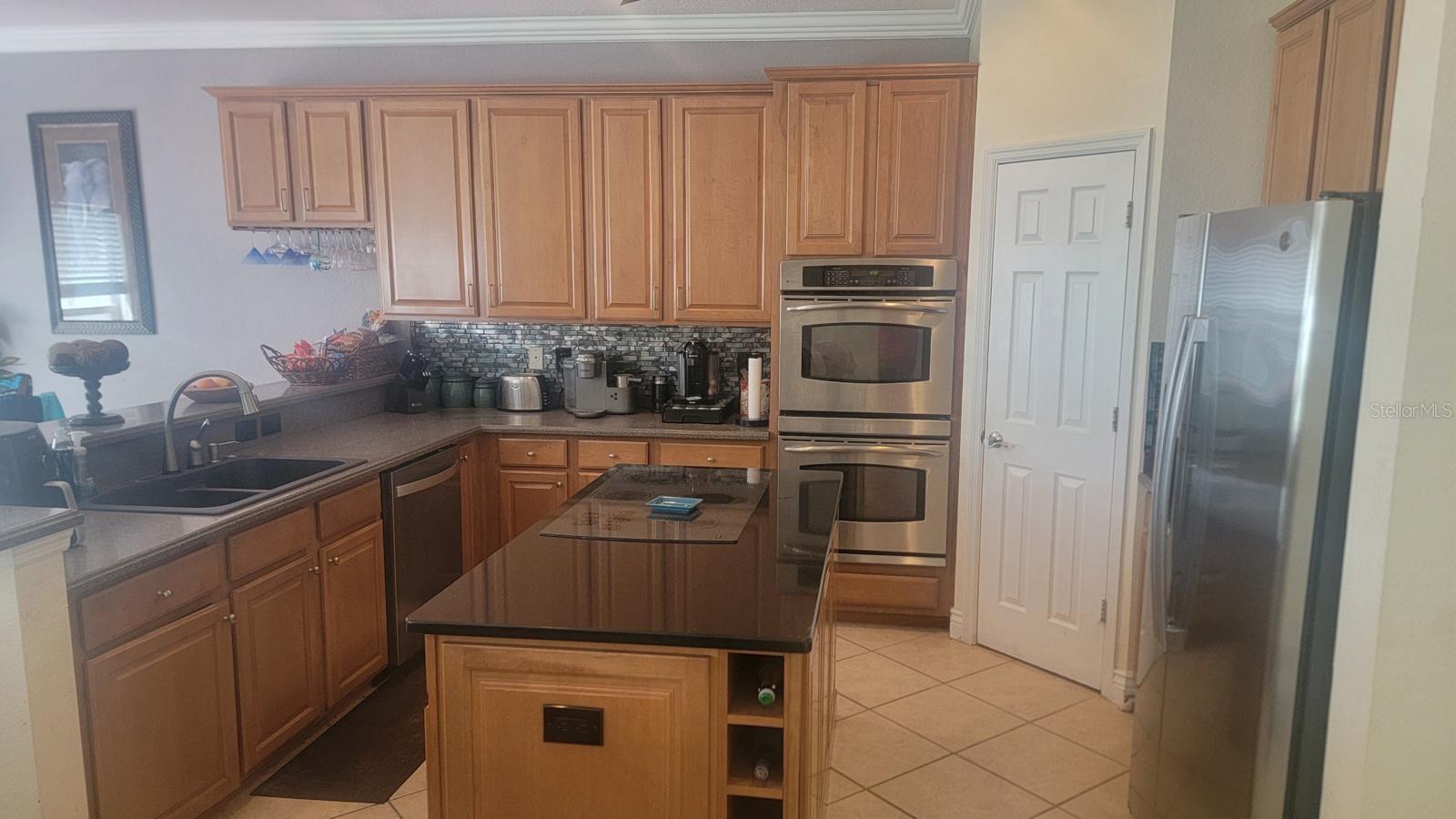 2017 CAPE HEATHER CIR, CAPE CORAL, FL, 33991