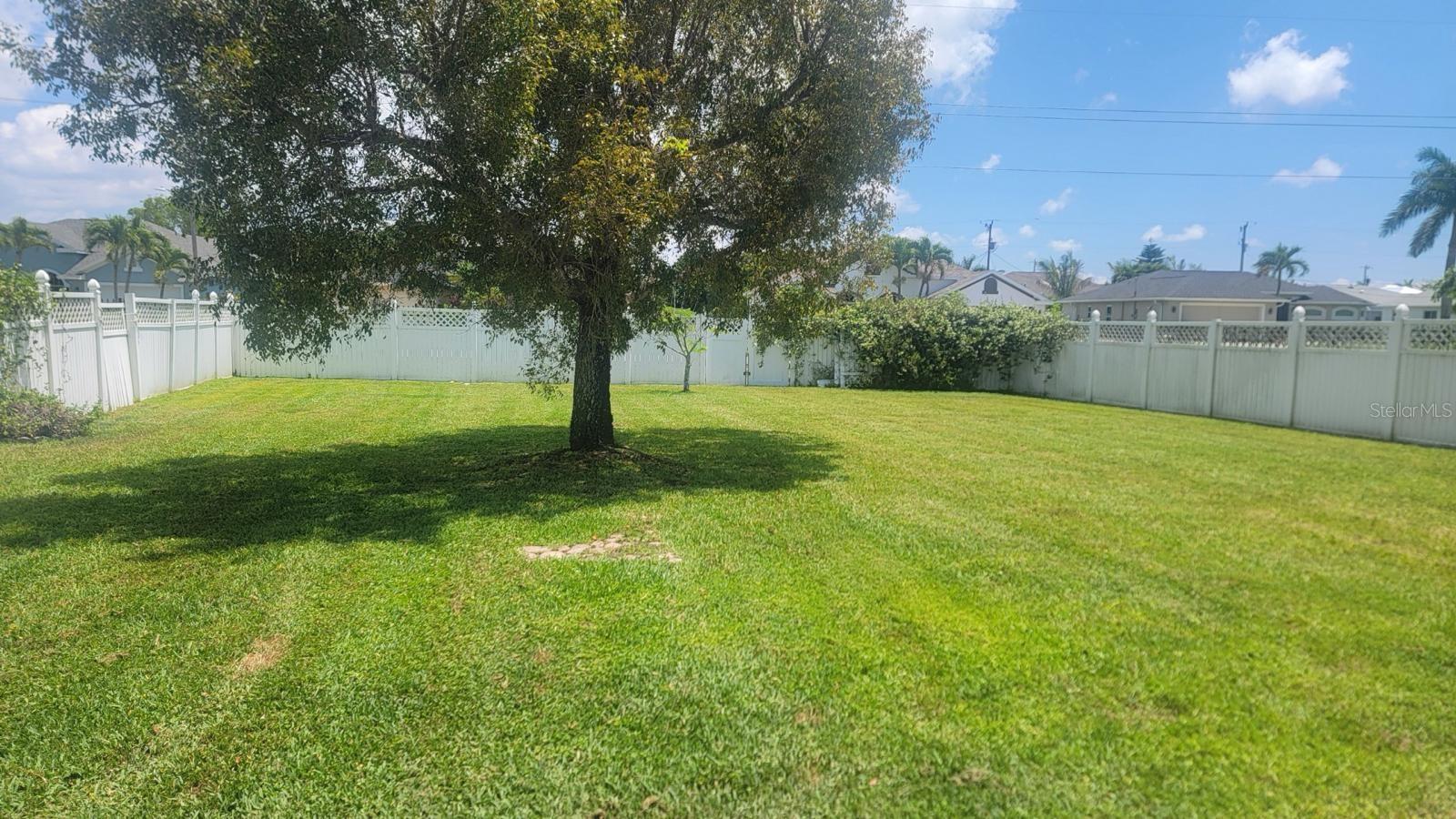 2017 CAPE HEATHER CIR, CAPE CORAL, FL, 33991