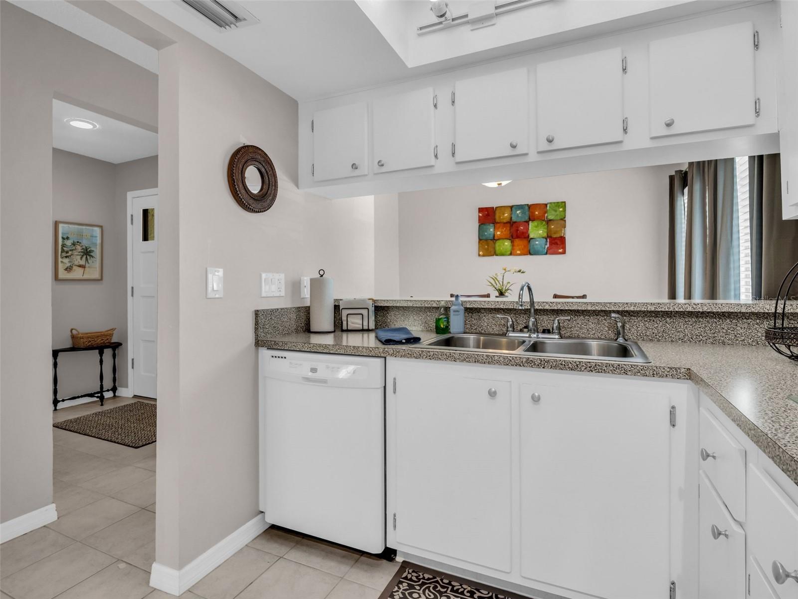 608 WINDRUSH BAY DR #225, TARPON SPRINGS, FL, 34689