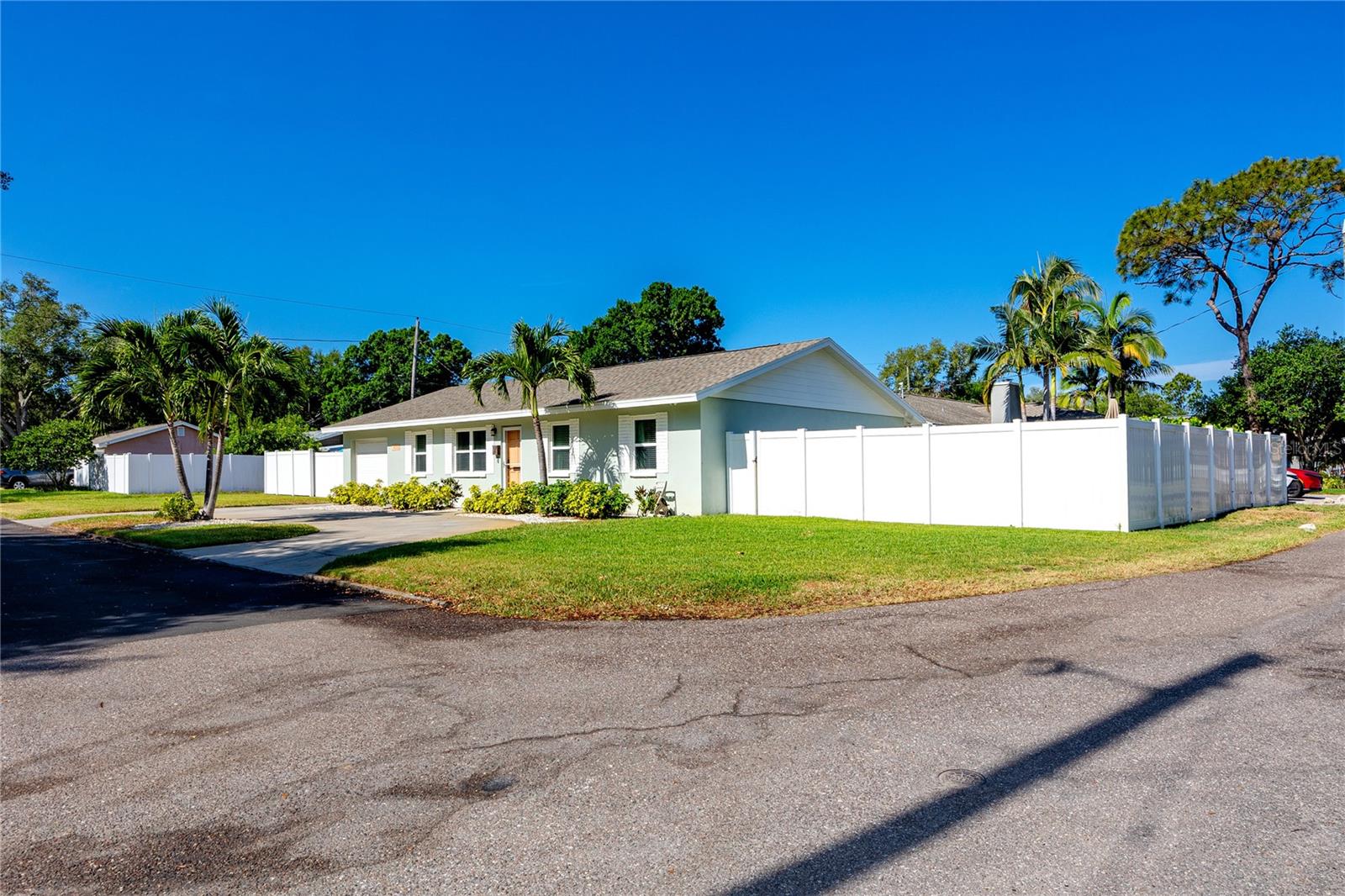4550 3RD ST N, ST PETERSBURG, FL, 33703