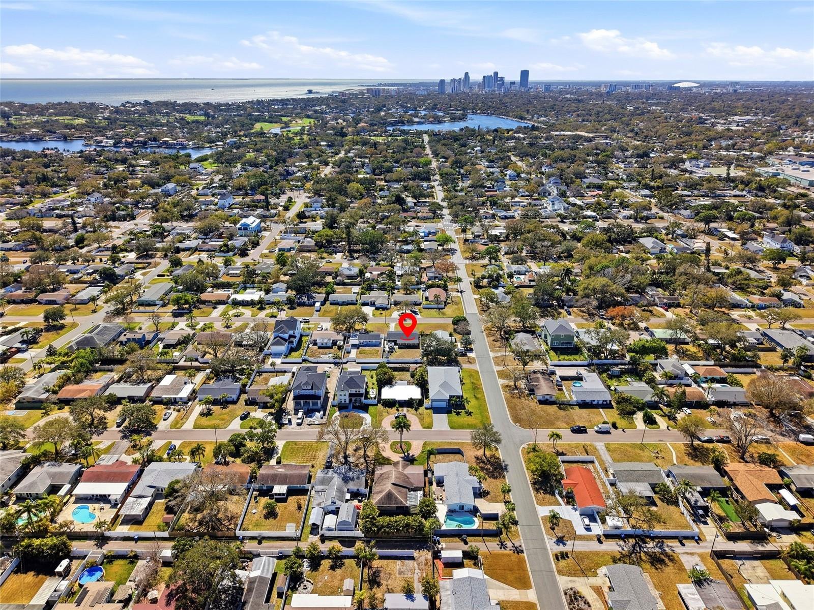 411 42ND AVE NE, ST PETERSBURG, FL, 33703