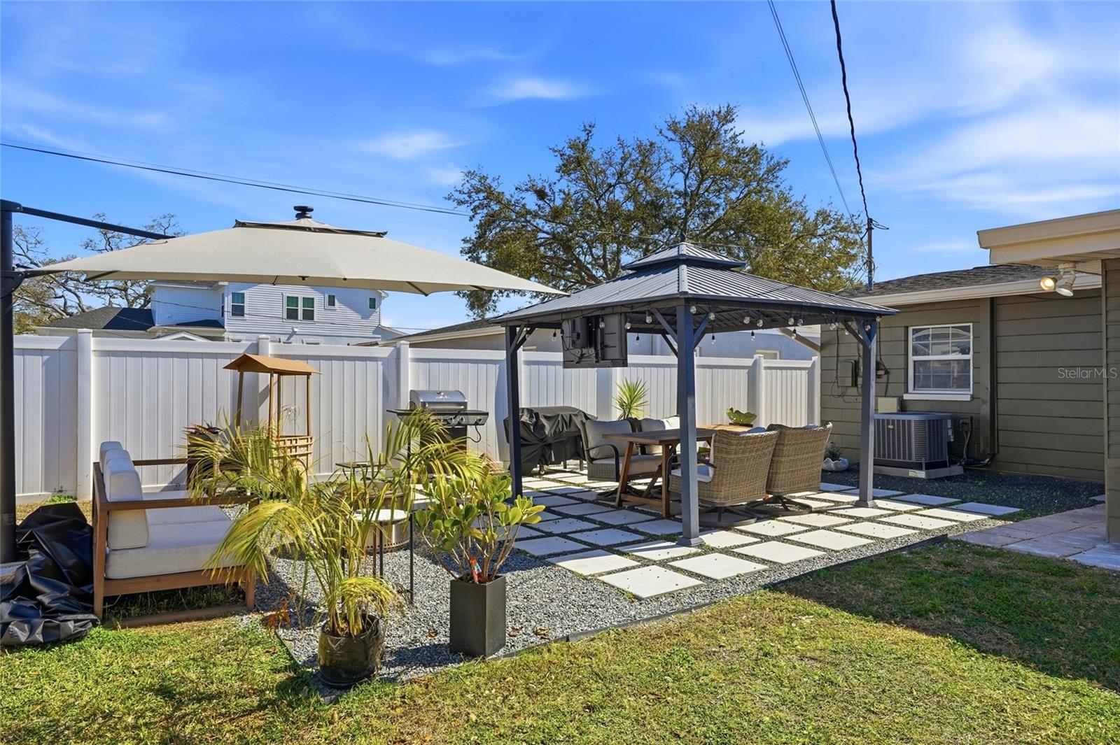 411 42ND AVE NE, ST PETERSBURG, FL, 33703
