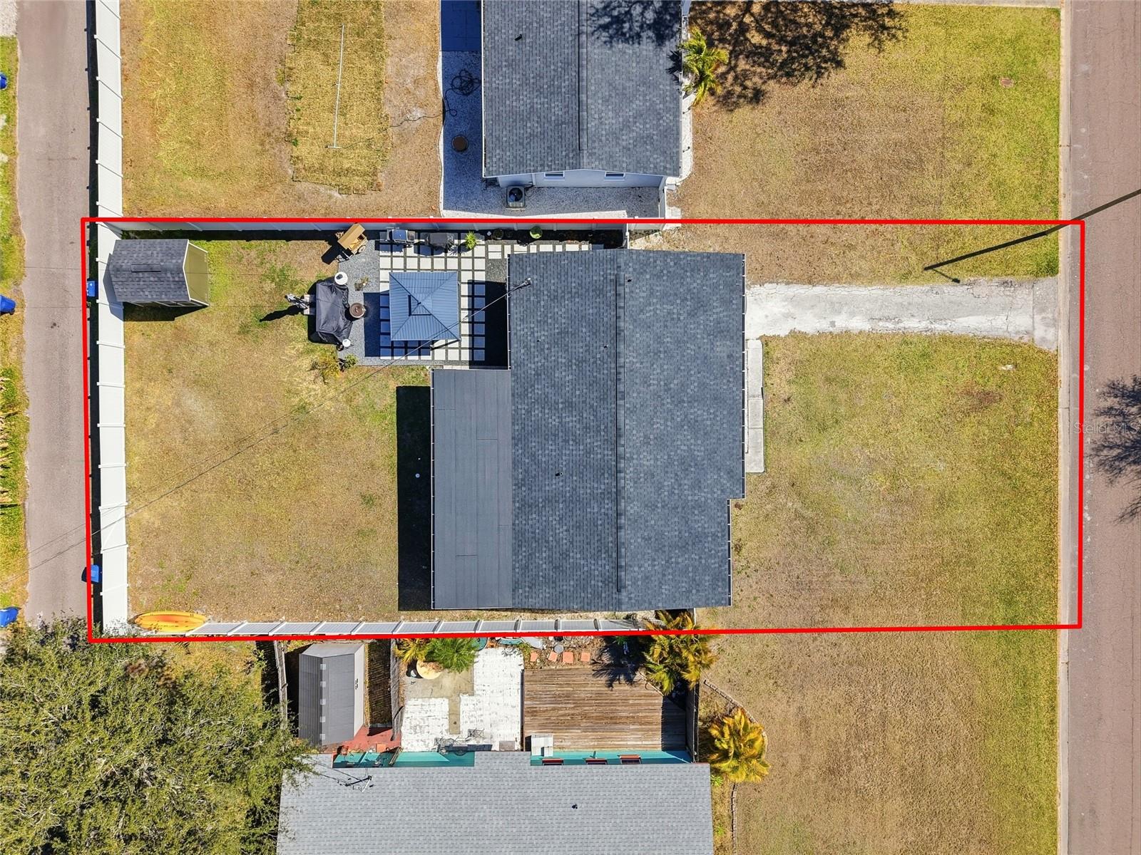 411 42ND AVE NE, ST PETERSBURG, FL, 33703