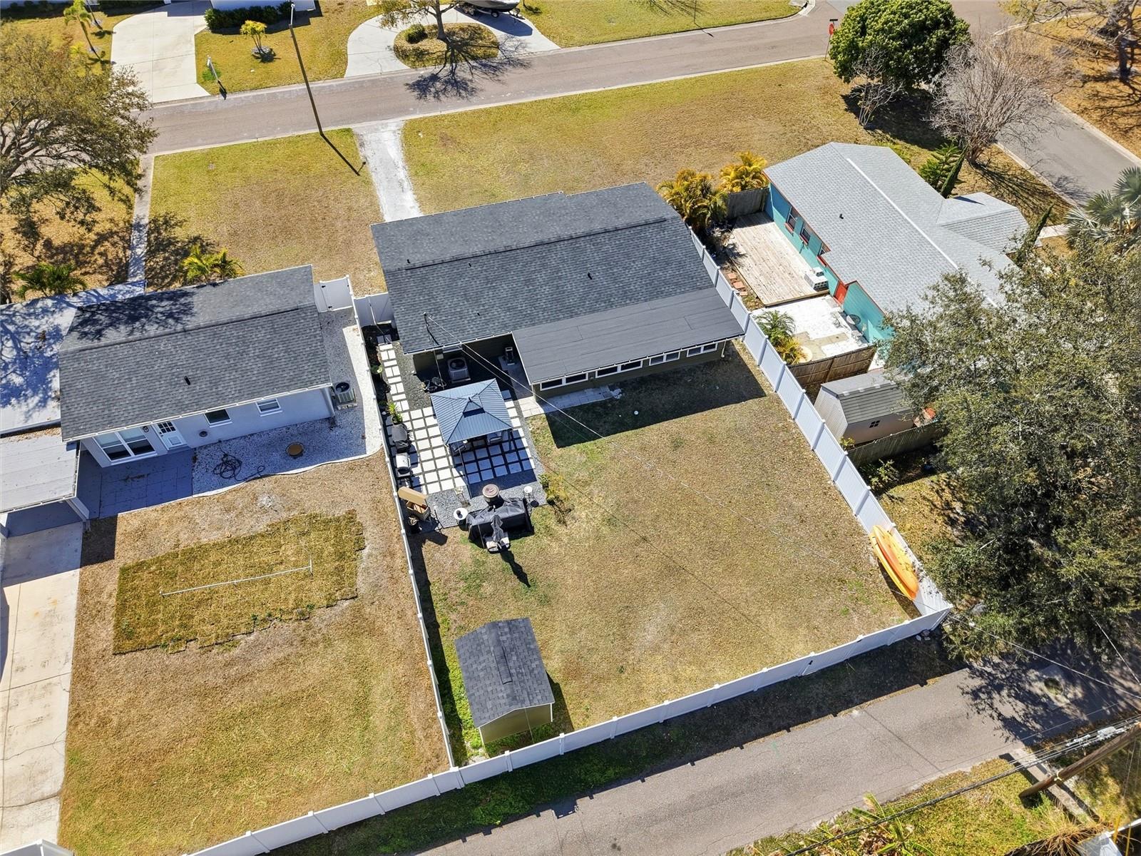 411 42ND AVE NE, ST PETERSBURG, FL, 33703