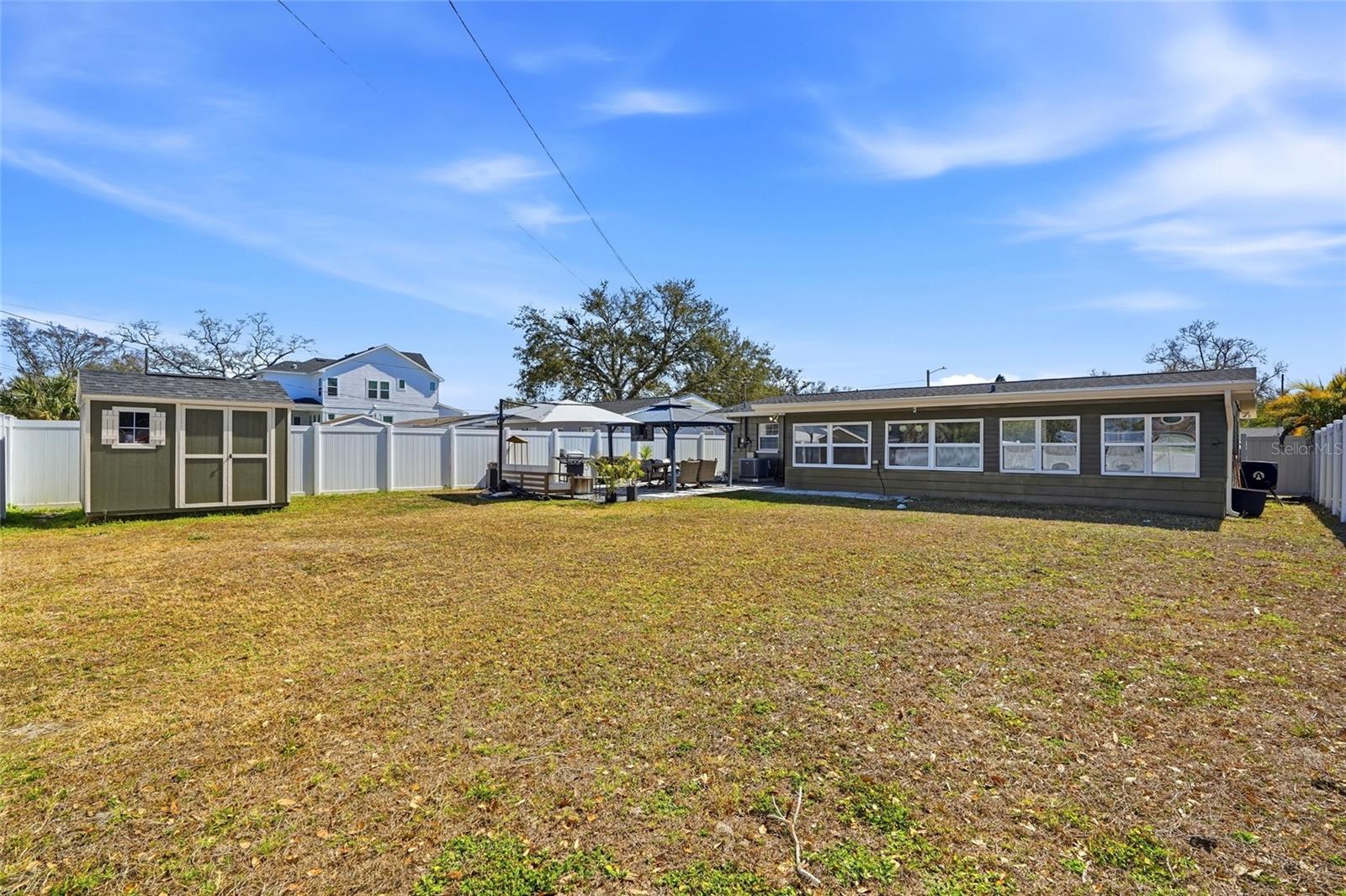 411 42ND AVE NE, ST PETERSBURG, FL, 33703
