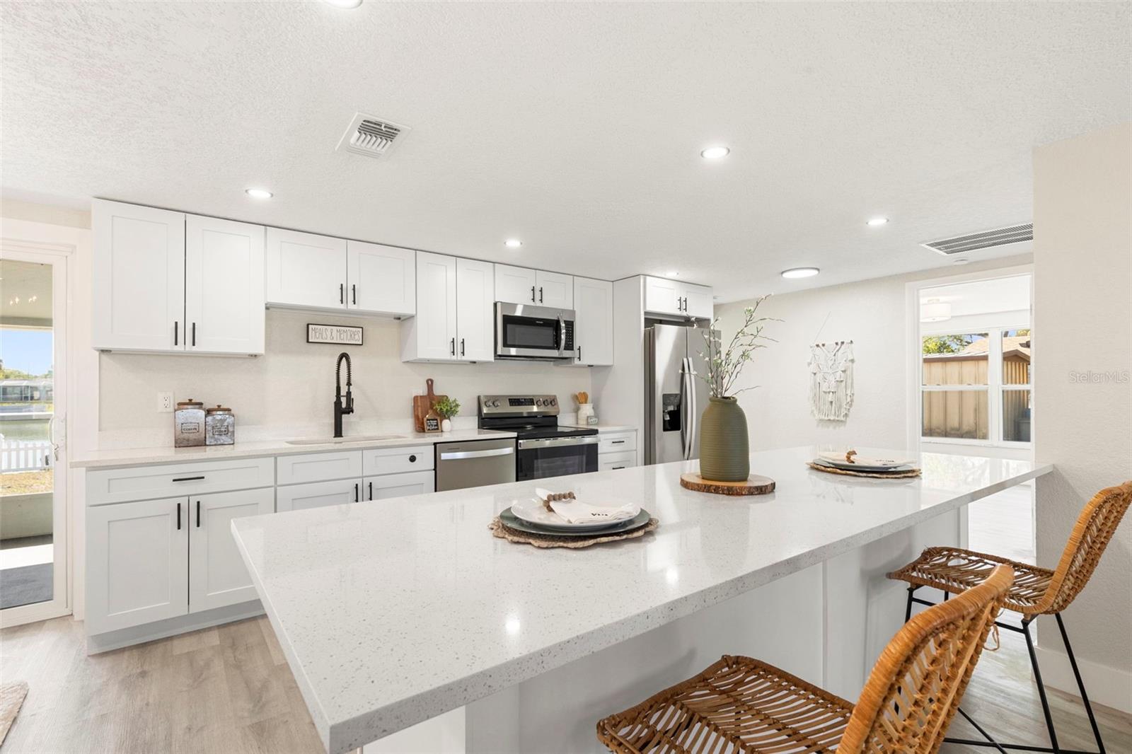 10200 AMADEUS DR, PORT RICHEY, FL, 34668