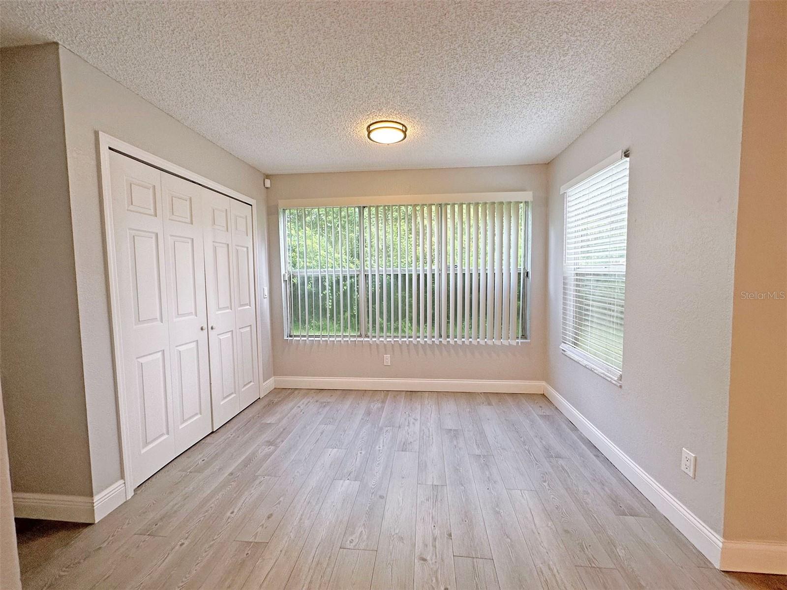 5124 CONROY RD #12, ORLANDO, FL, 32811