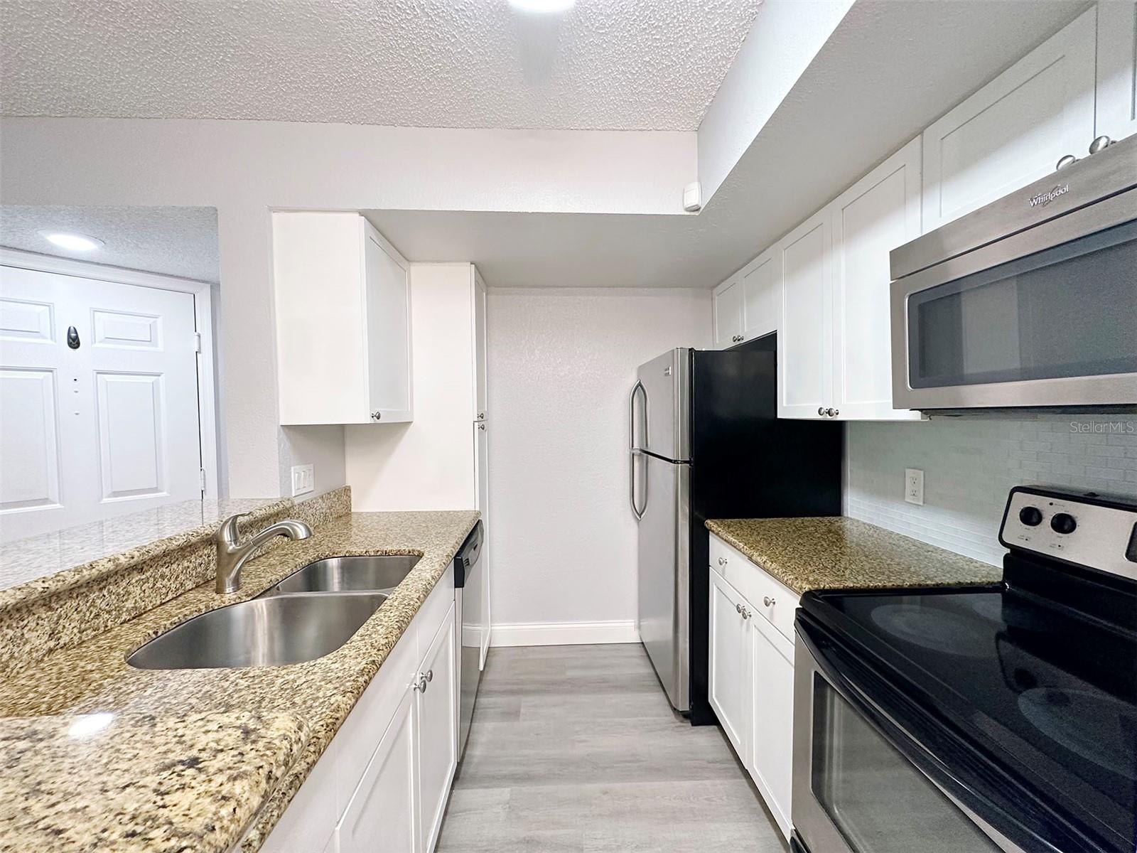 5124 CONROY RD #12, ORLANDO, FL, 32811