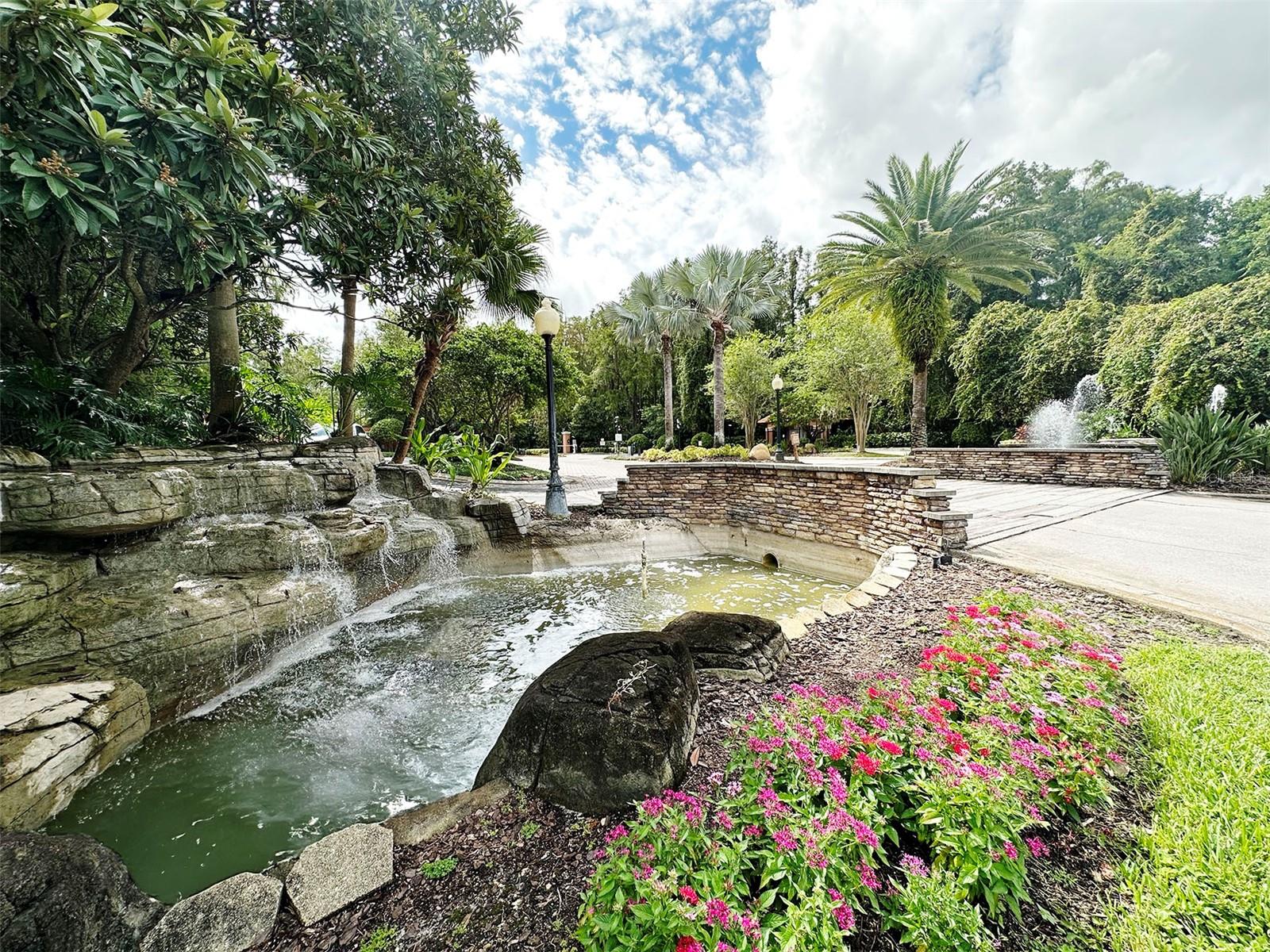 5124 CONROY RD #12, ORLANDO, FL, 32811