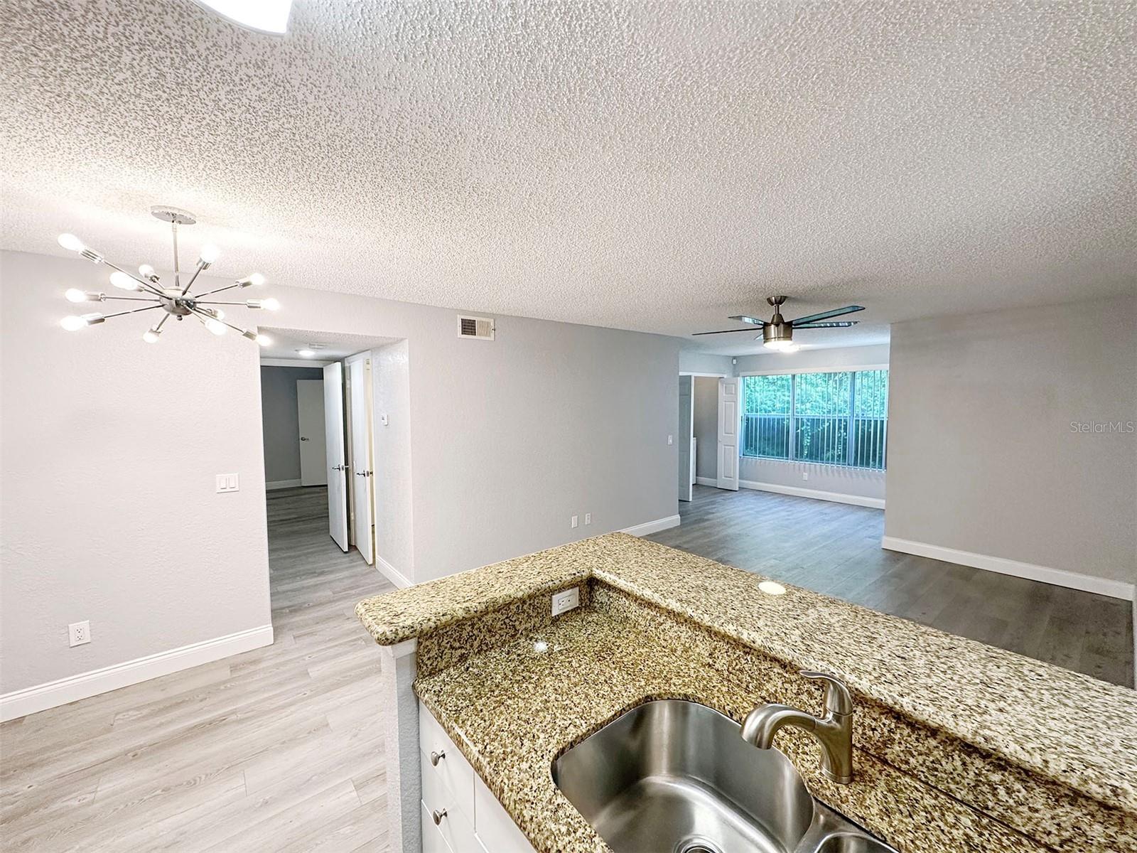 5124 CONROY RD #12, ORLANDO, FL, 32811