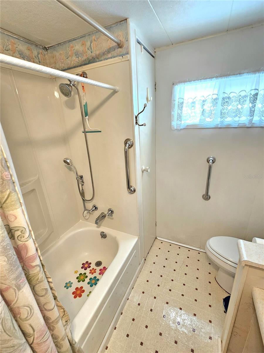 110 ROMA RD, VENICE, FL, 34285