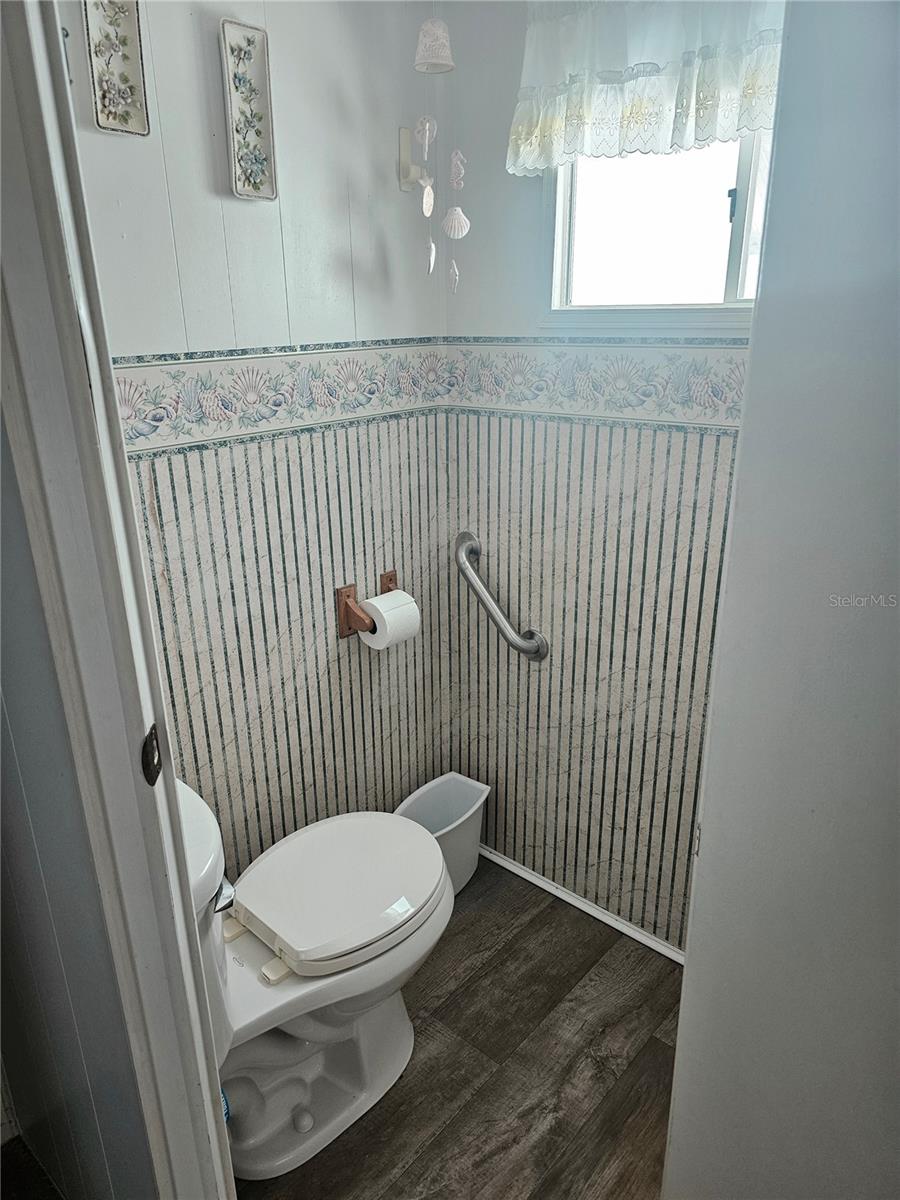 110 ROMA RD, VENICE, FL, 34285