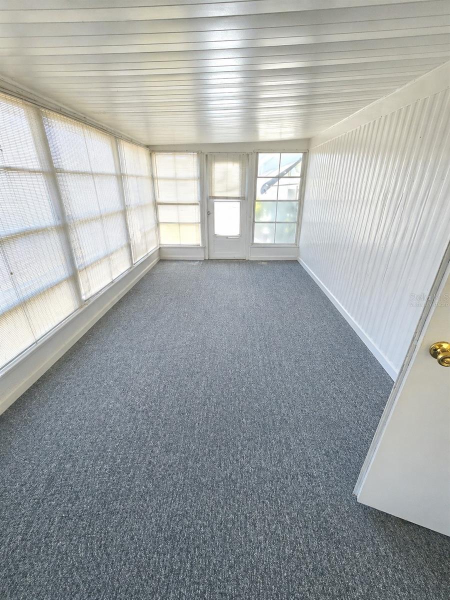 110 ROMA RD, VENICE, FL, 34285