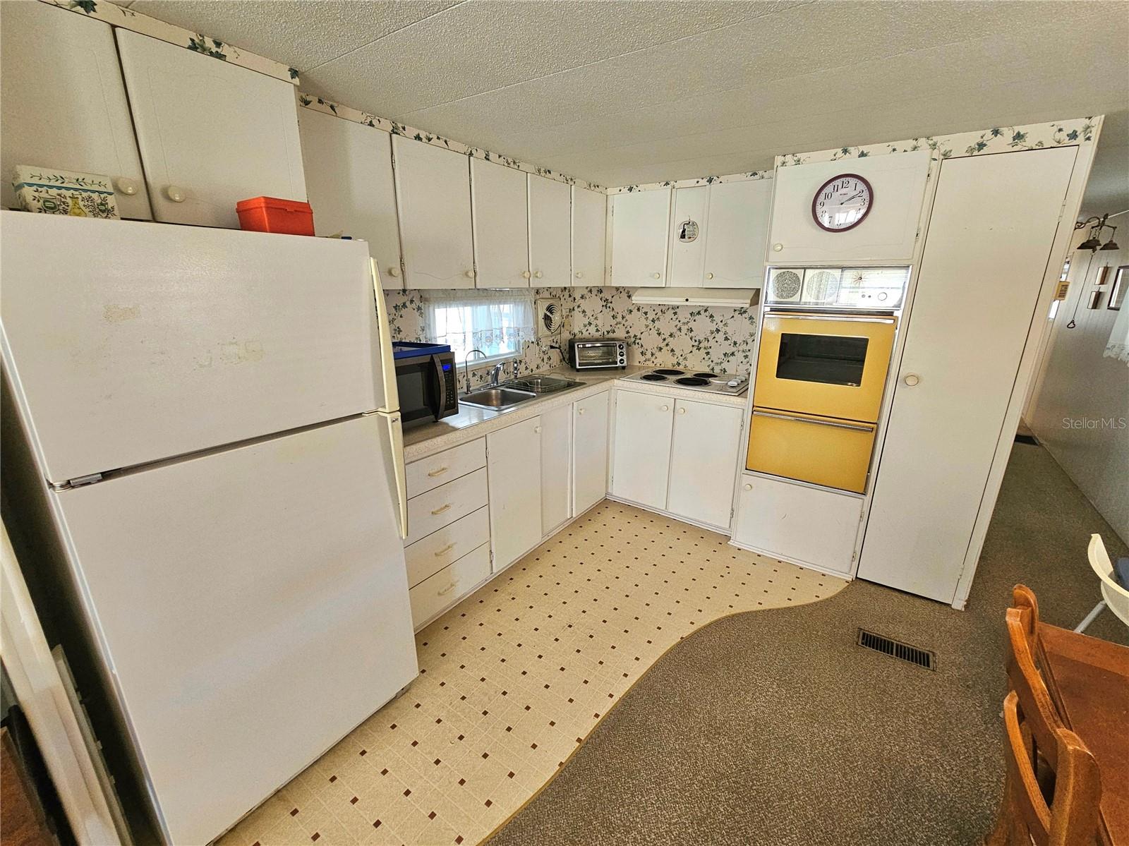 110 ROMA RD, VENICE, FL, 34285