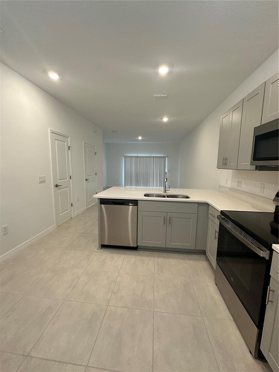 3137 SKYLINE LOOP, KISSIMMEE, FL, 34758