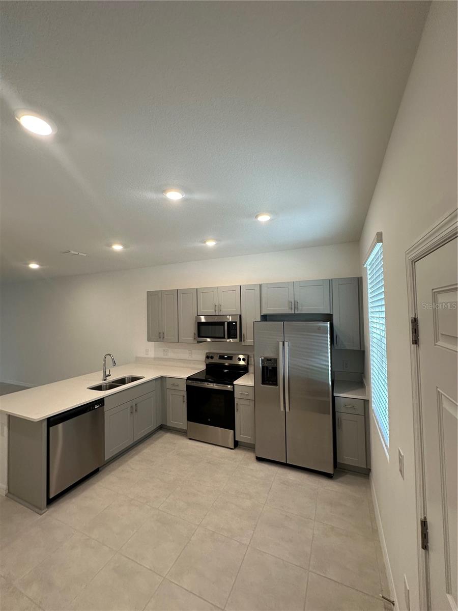 3137 SKYLINE LOOP, KISSIMMEE, FL, 34758