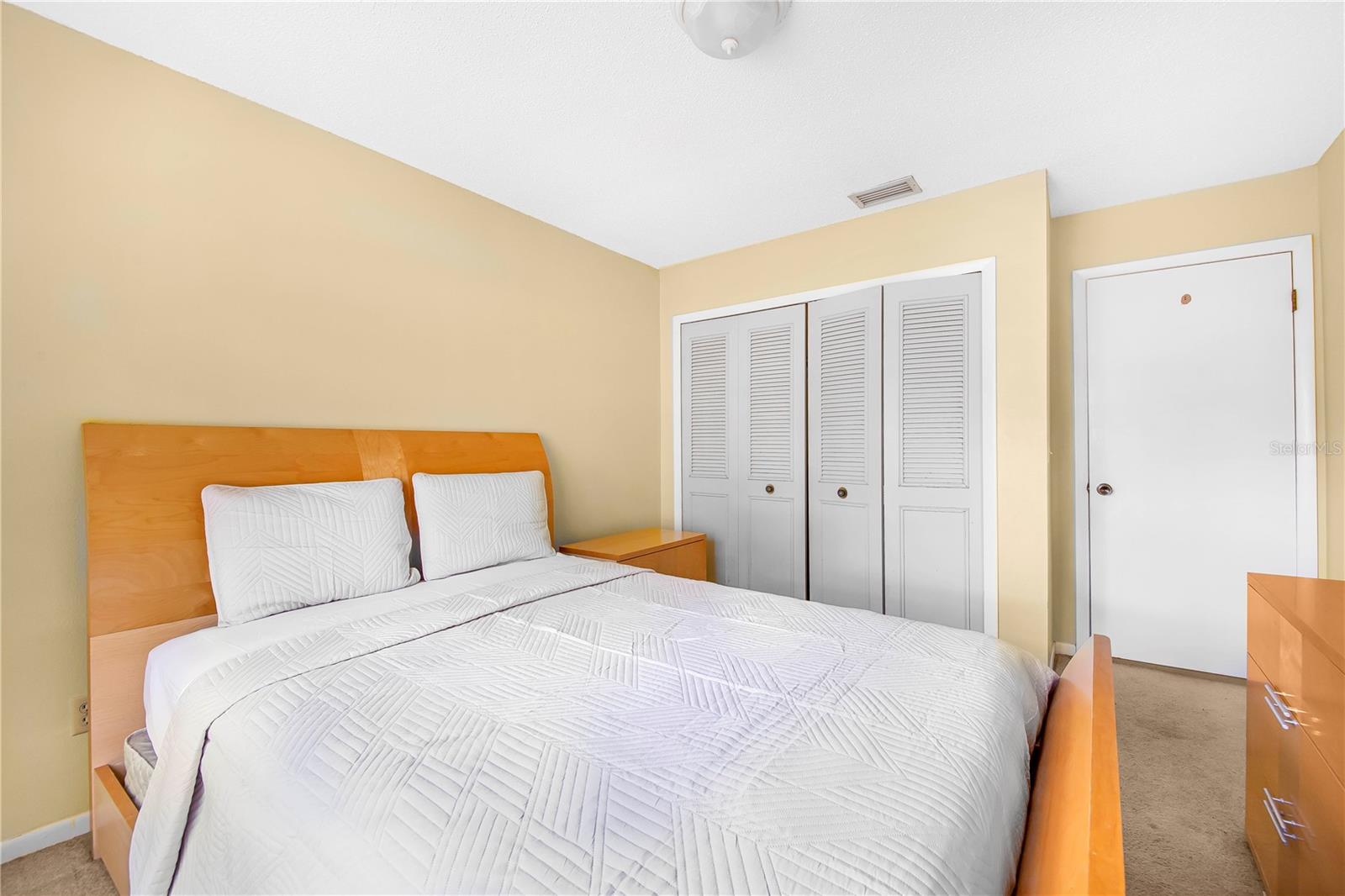 11857 NORTHTRAIL AVE, TEMPLE TERRACE, FL, 33617