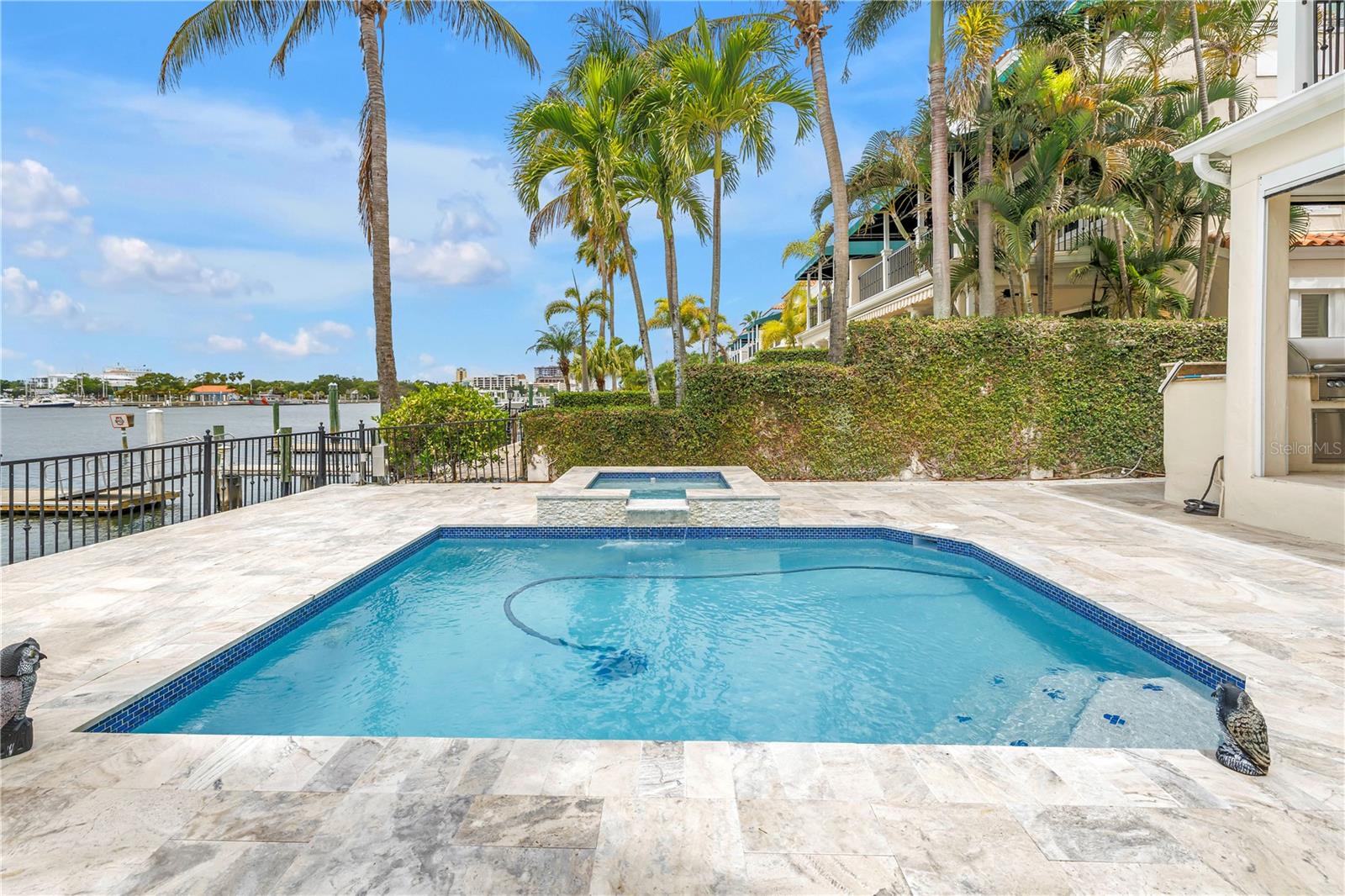 1133 ABBEYS WAY, TAMPA, FL, 33602