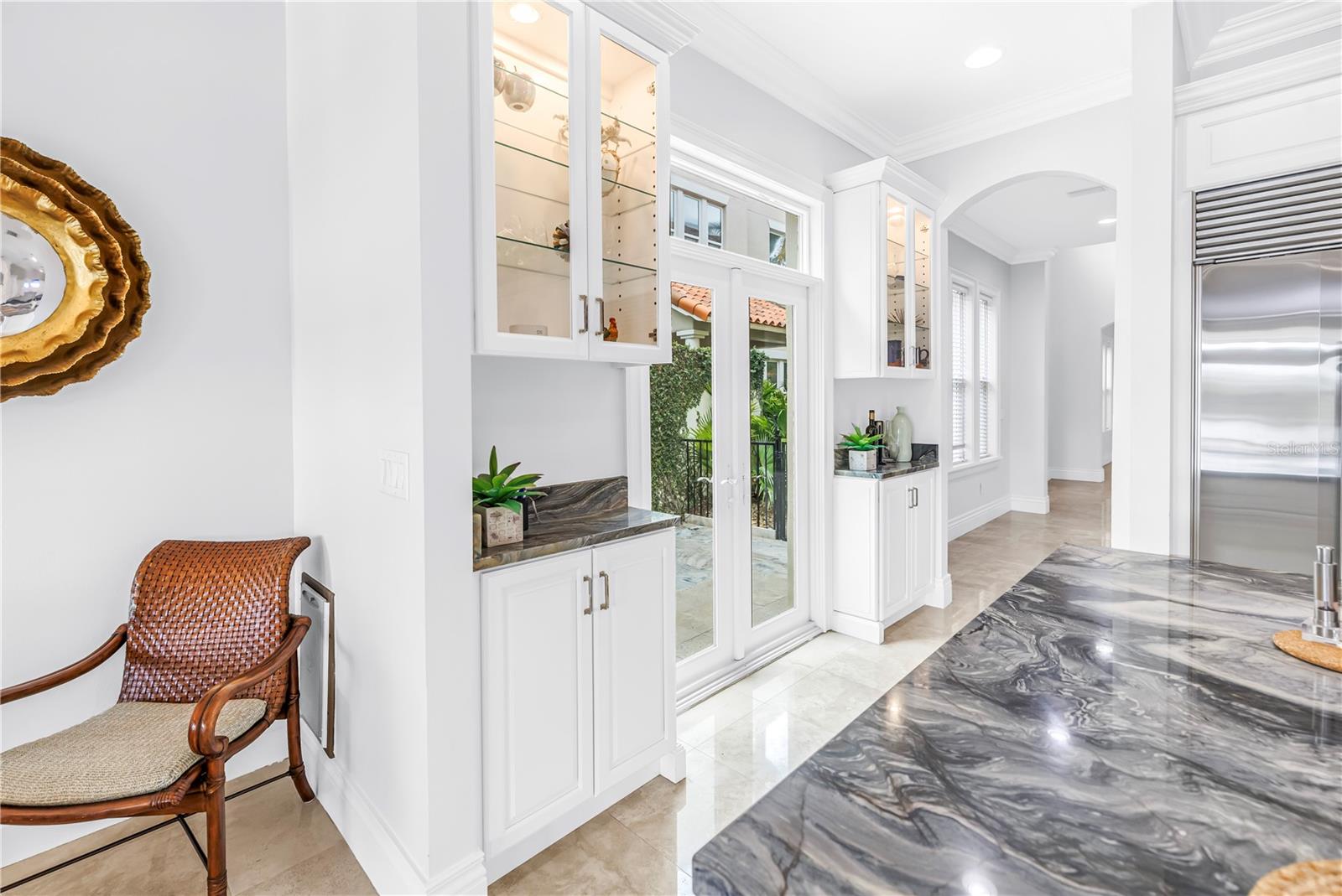 1133 ABBEYS WAY, TAMPA, FL, 33602