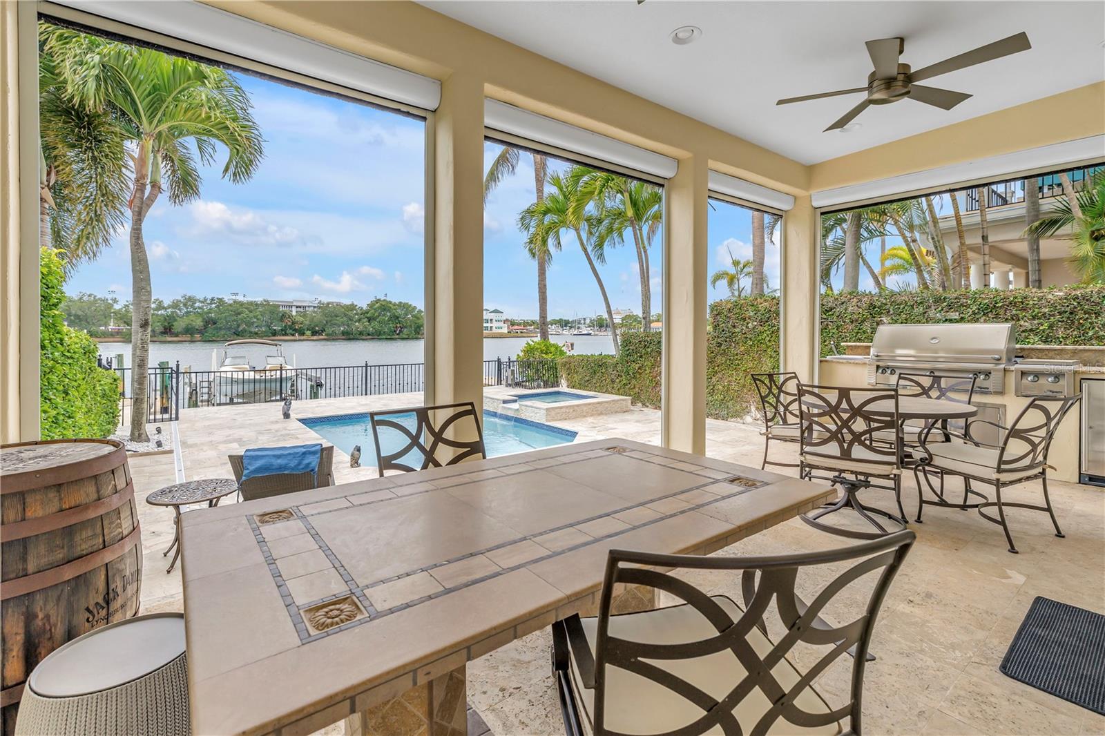 1133 ABBEYS WAY, TAMPA, FL, 33602