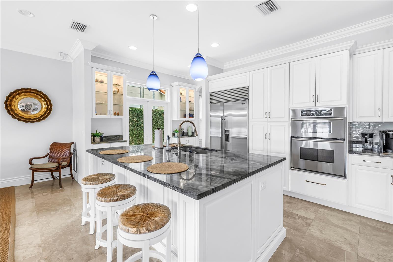 1133 ABBEYS WAY, TAMPA, FL, 33602