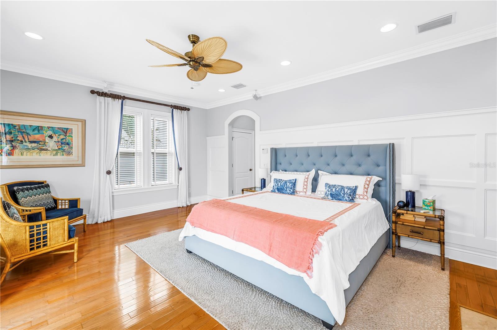 1133 ABBEYS WAY, TAMPA, FL, 33602