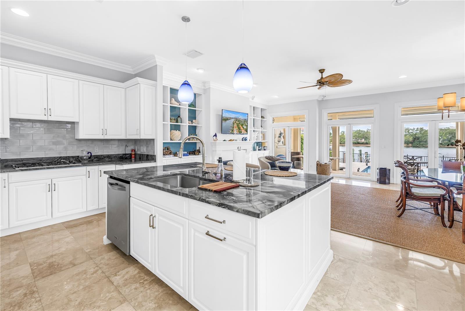 1133 ABBEYS WAY, TAMPA, FL, 33602