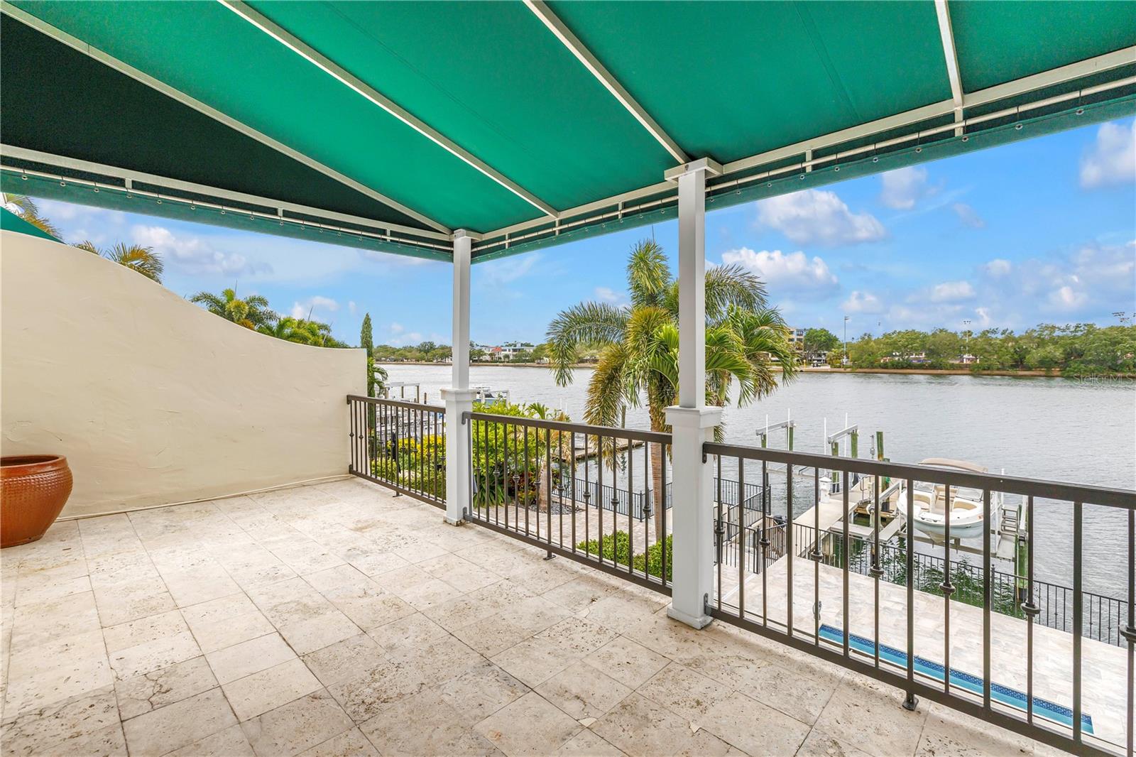 1133 ABBEYS WAY, TAMPA, FL, 33602