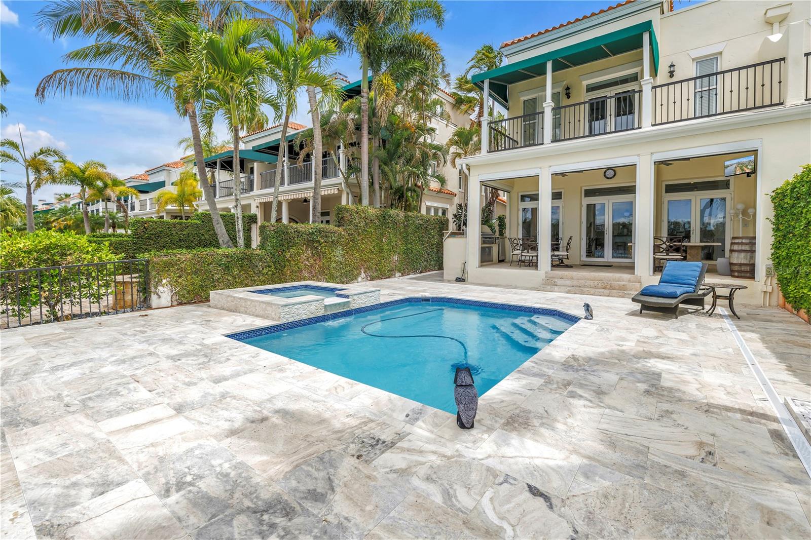 1133 ABBEYS WAY, TAMPA, FL, 33602