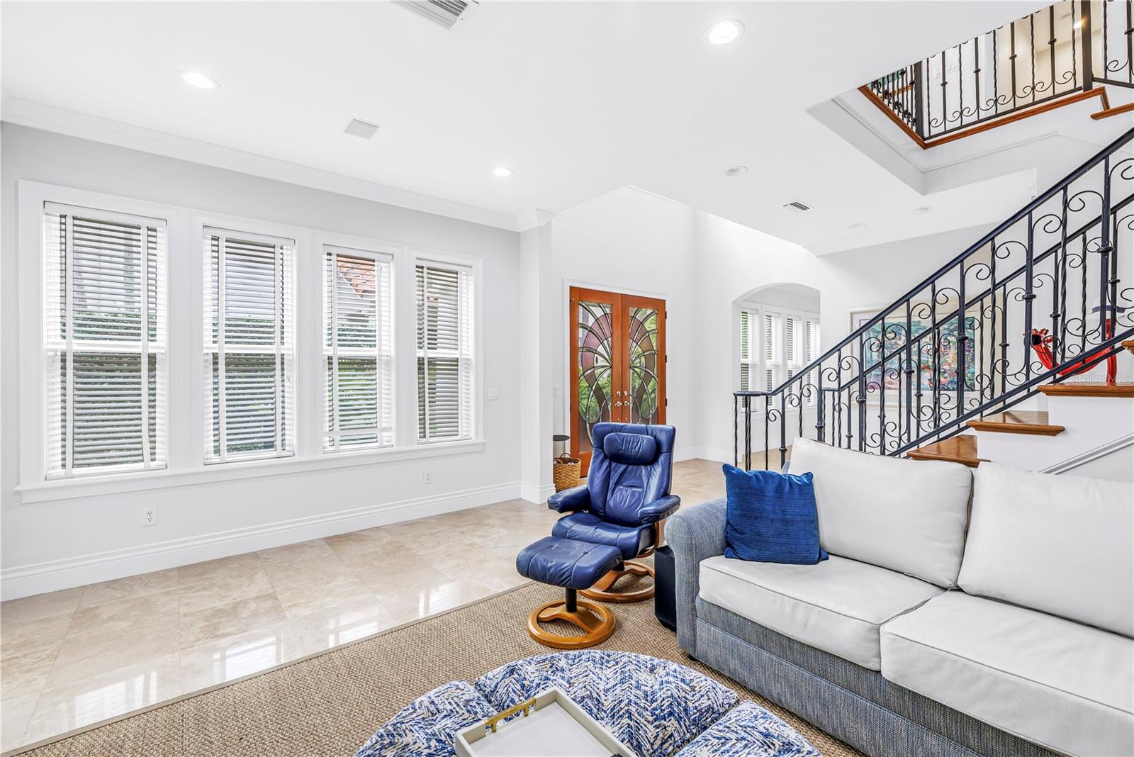 1133 ABBEYS WAY, TAMPA, FL, 33602