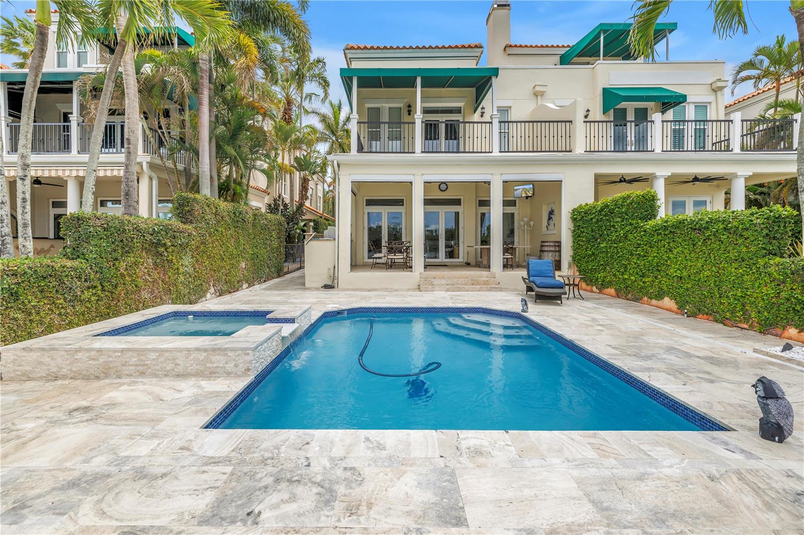 1133 ABBEYS WAY, TAMPA, FL, 33602