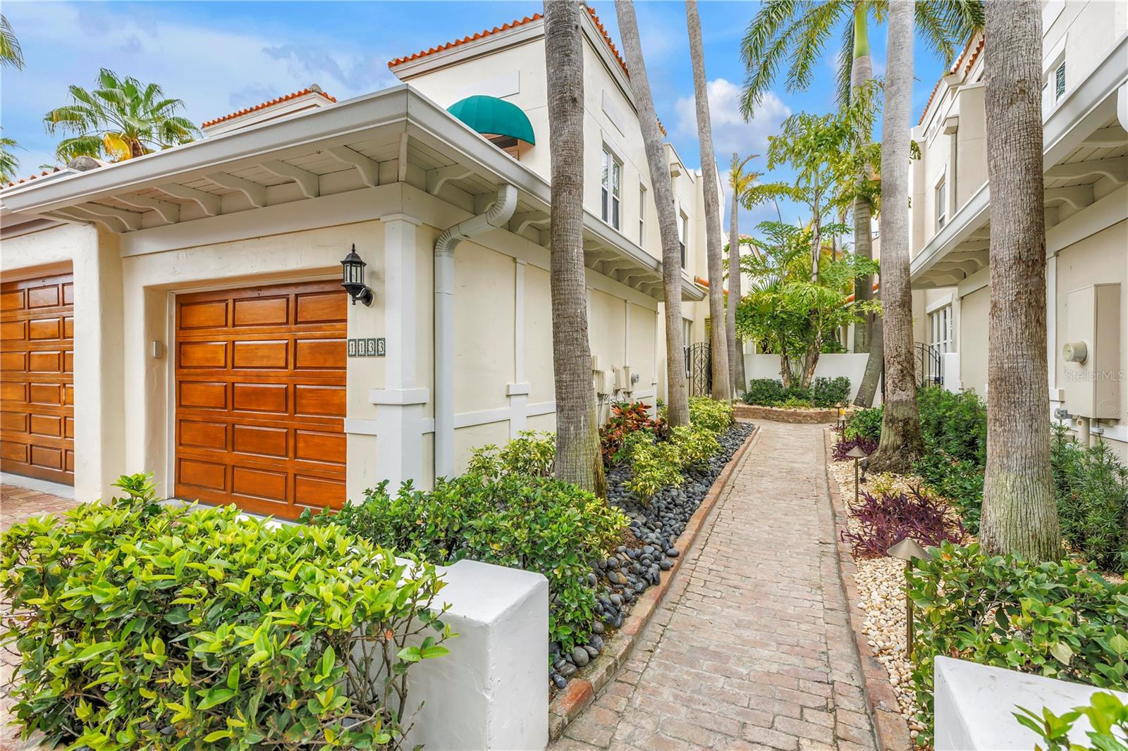 1133 ABBEYS WAY, TAMPA, FL, 33602