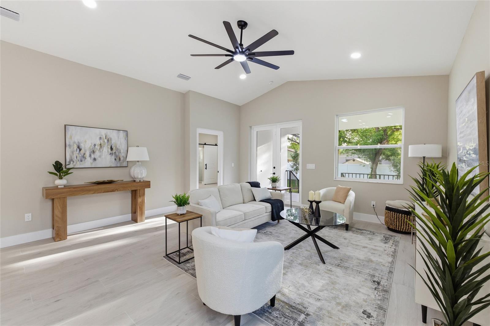 8316 N EDISON AVE, TAMPA, FL, 33604