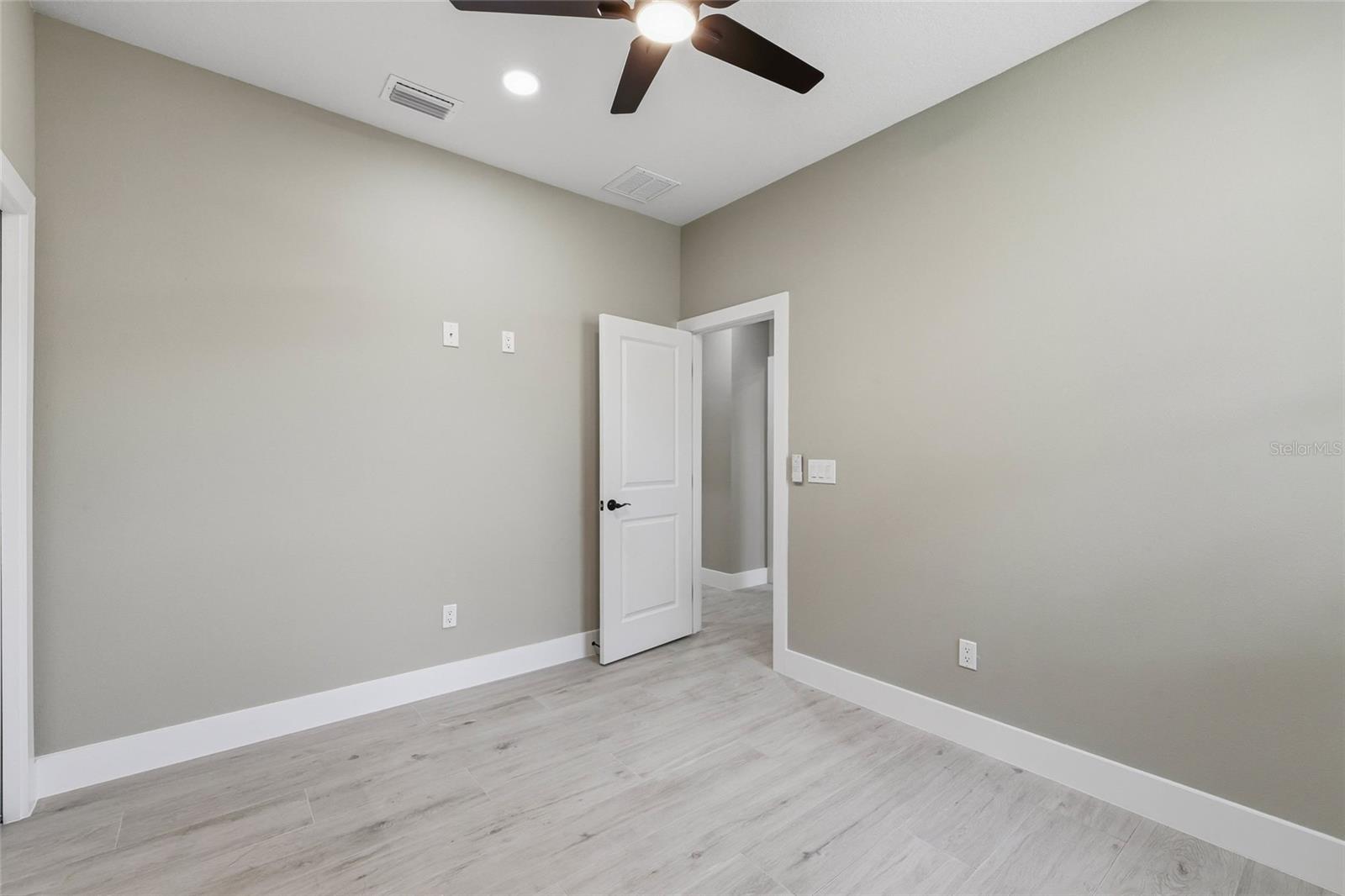 8316 N EDISON AVE, TAMPA, FL, 33604