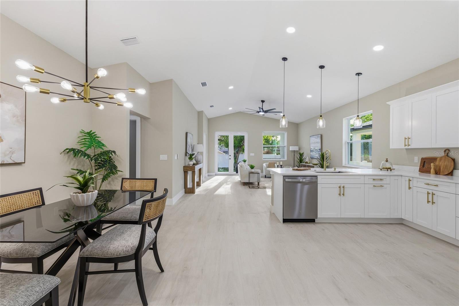 8316 N EDISON AVE, TAMPA, FL, 33604